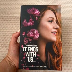 It Ends With Us by Colleen Hoover